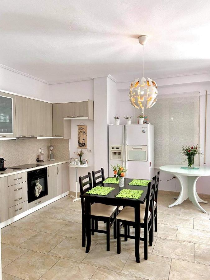 Iraa'S Apartment Sarande Luaran gambar