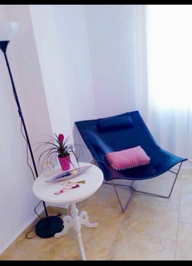 Iraa'S Apartment Sarande Luaran gambar