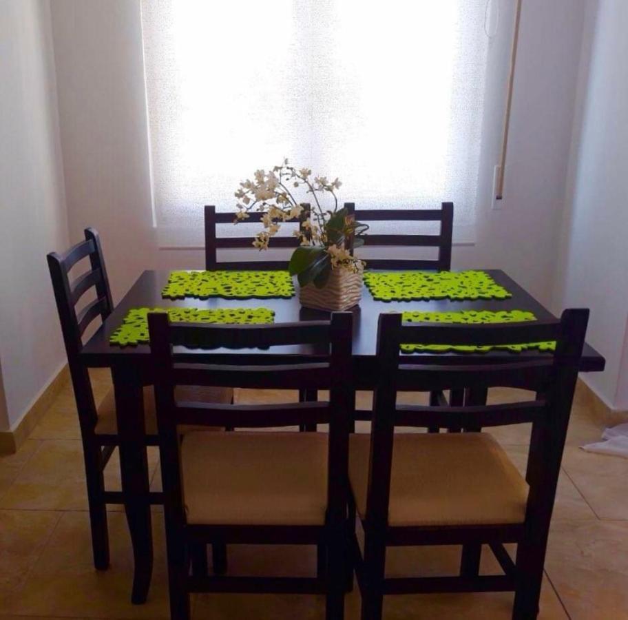 Iraa'S Apartment Sarande Luaran gambar