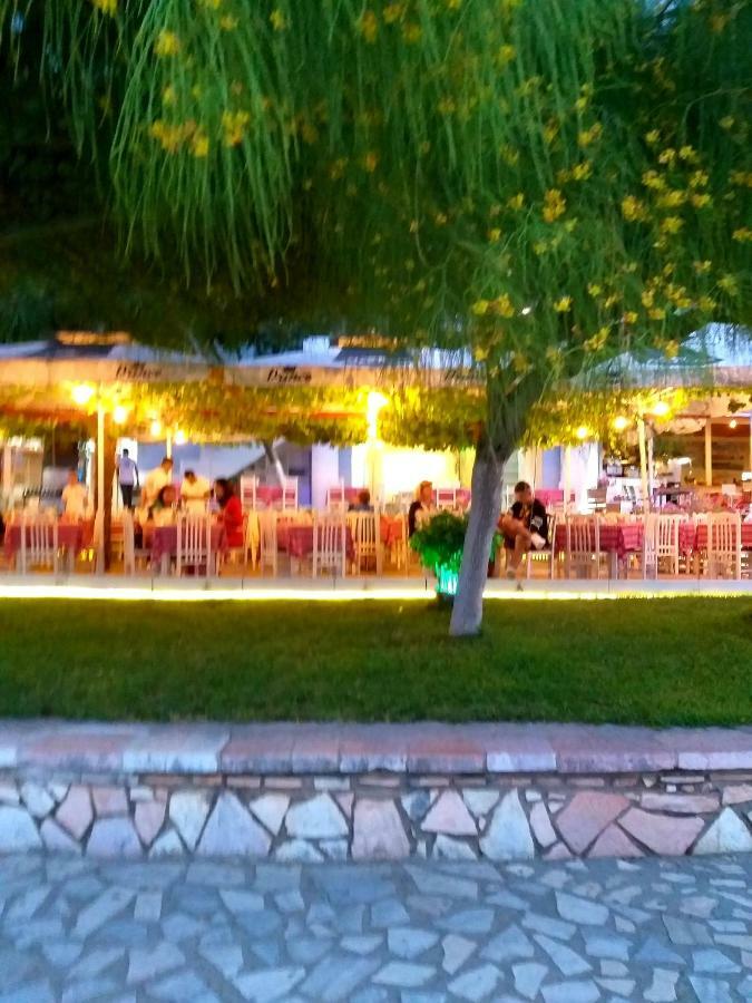 Iraa'S Apartment Sarande Luaran gambar